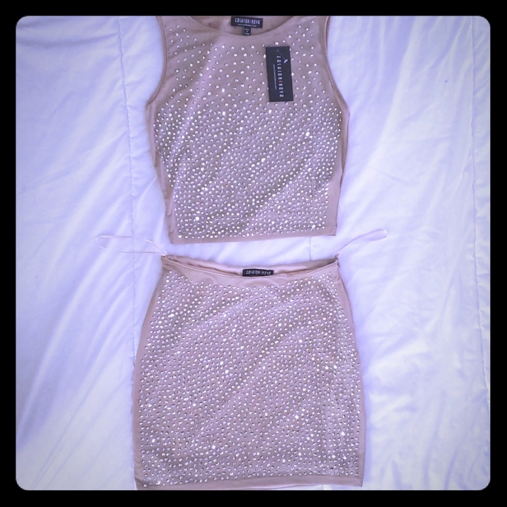 Arushi stone set